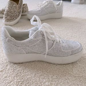 SUPER SPARKLY and comfy platform sneakers worn for a play. GENTLY worn, size 8✨